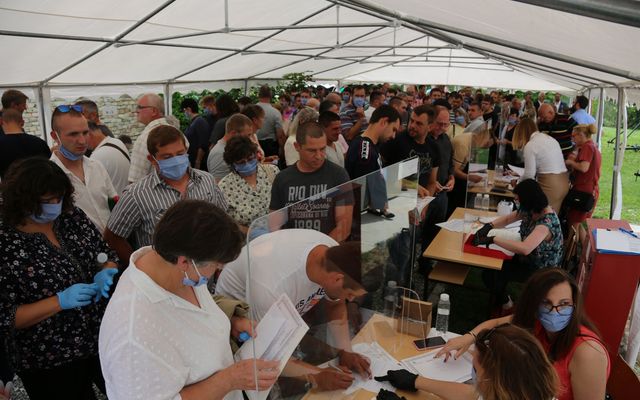 Ünnepélyes oklevélátadás Zentán