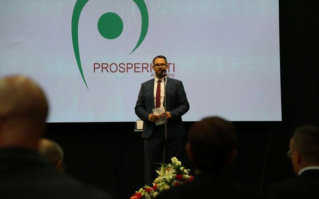 Ünnepélyes szerződésaláírás Bácsfeketehegyen