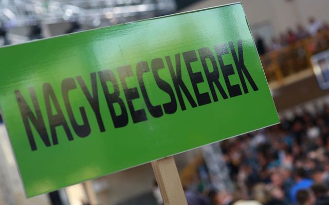 Ünnepélyes szerződésaláírás Zentán (képek)