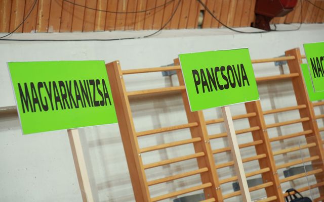 Ünnepélyes szerződésaláírás Bácsfeketehegyen