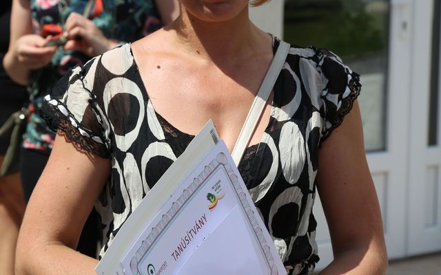 Ünnepélyes oklevélátadás Zentán