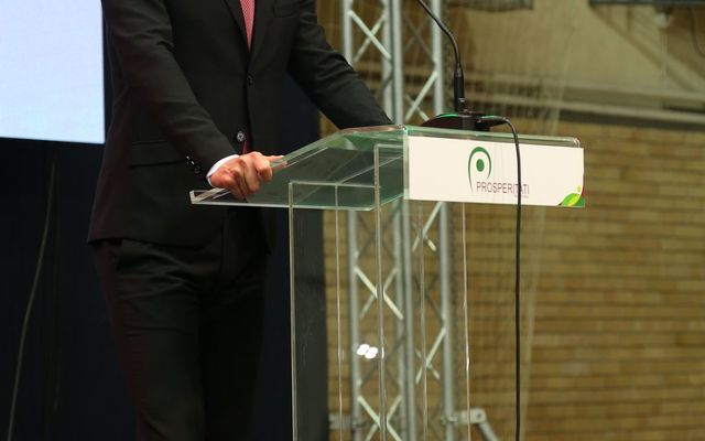 Ünnepélyes szerződésaláírás Bácsfeketehegyen