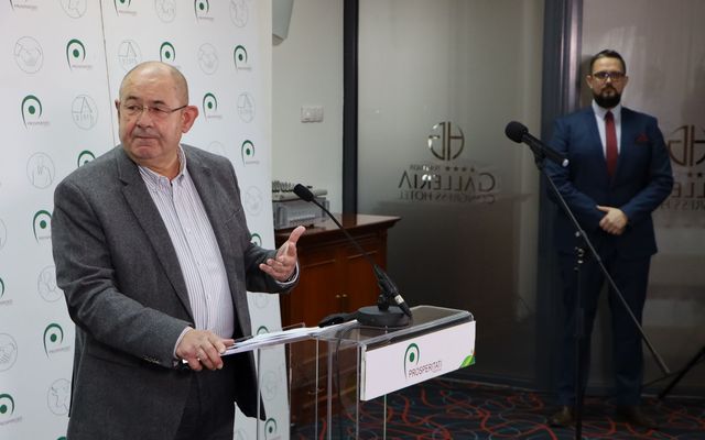 A Prosperitati Alapítvány pályázati eredményeinek ismertetése és új pályázatok kiírása – sajtótájékoztató