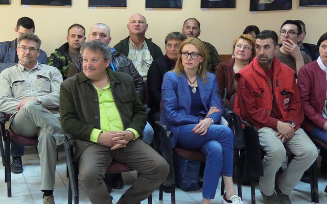 Szerződésaláírás a többéves ültetvények telepítésére kiírt pályázat nyerteseivel (képek)