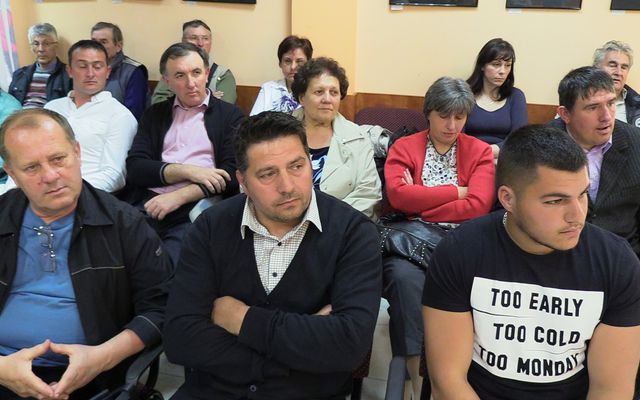 Szerződésaláírás a többéves ültetvények telepítésére kiírt pályázat nyerteseivel (képek)