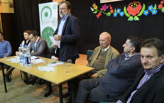 V. pályázati körrel kapcsolatos tájékoztató lakossági fórum Tordán (képek)