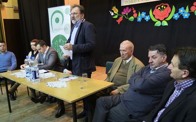 V. pályázati körrel kapcsolatos tájékoztató lakossági fórum Tordán (képek)