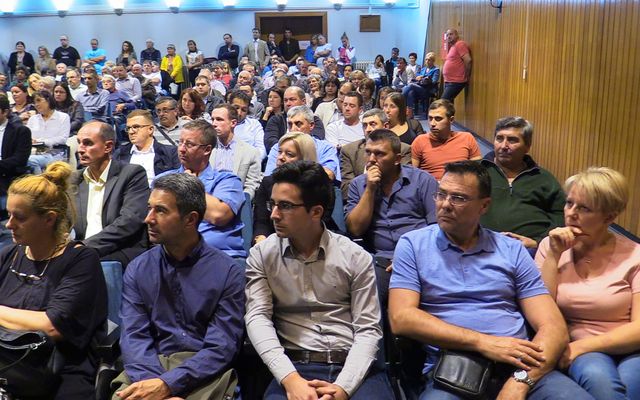 IV. pályázati körrel kapcsolatos tájékoztató lakossági fórum Szabadkán (képek)