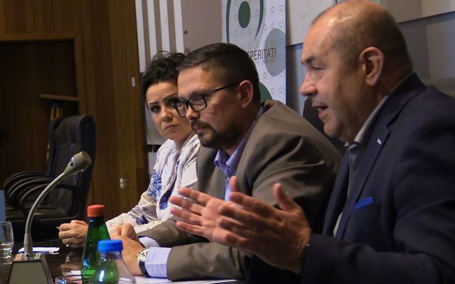 IV. pályázati körrel kapcsolatos tájékoztató lakossági fórum Szabadkán (képek)