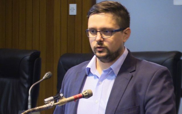 Szerződésaláírás a nyertes pályázókkal (képek)