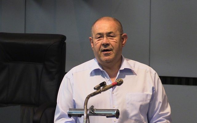 Szerződésaláírás a nyertes pályázókkal (képek)