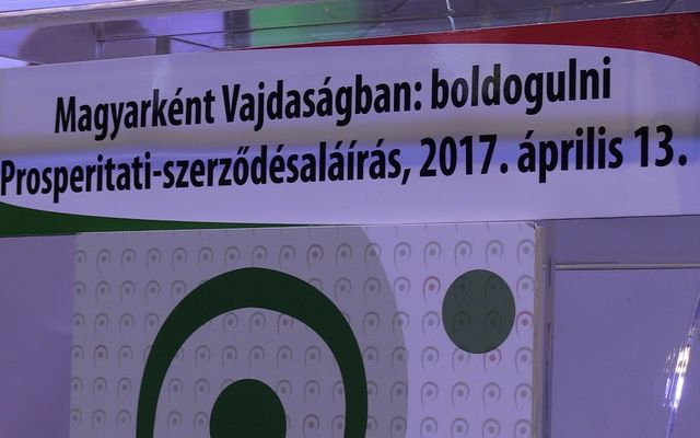 Szerződésaláírás a III. pályázati kör nyerteseivel (képek)