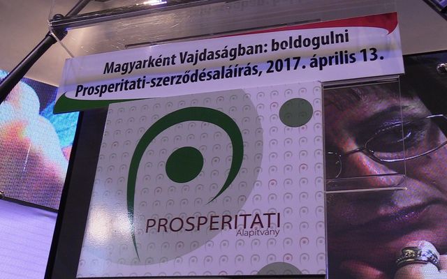 Szerződésaláírás a III. pályázati kör nyerteseivel (képek)