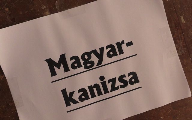 Szerződésaláírás a nyertes pályázókkal (képek)