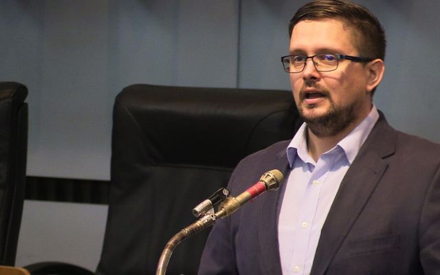Szerződésaláírás a nyertes pályázókkal (képek)