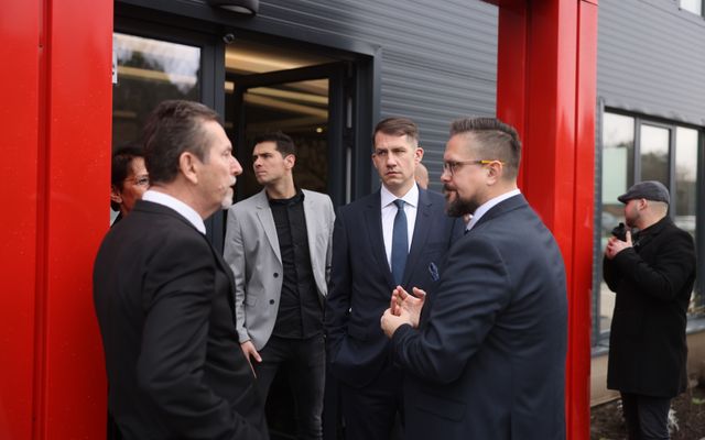 Tosmasine Kft. kiemelt jelentőségű közepes gazdasági fejlesztés ünnepélyes átadása 