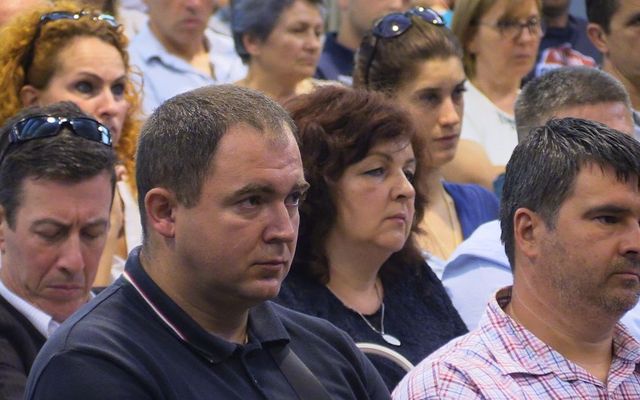 Szerződésaláírás a nyertes pályázókkal (képek)