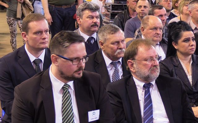 Szerződésaláírás a III. pályázati kör nyerteseivel (képek)