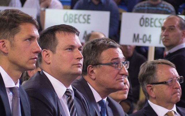 Szerződésaláírás a III. pályázati kör nyerteseivel (képek)