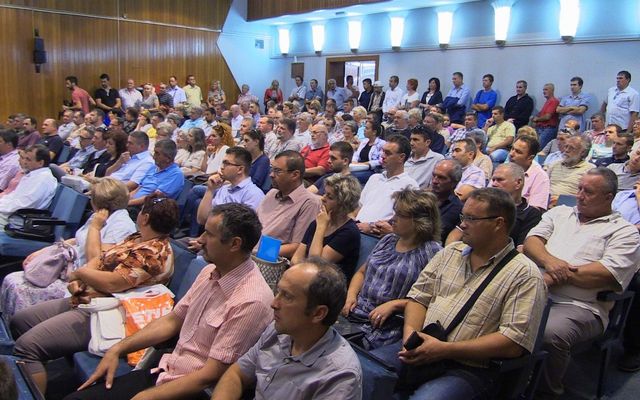 Szerződésaláírás a nyertes pályázókkal (képek)