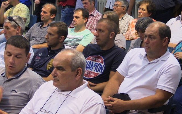 Szerződésaláírás a nyertes pályázókkal (képek)