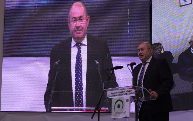 Szerződésaláírás a III. pályázati kör nyerteseivel (képek)