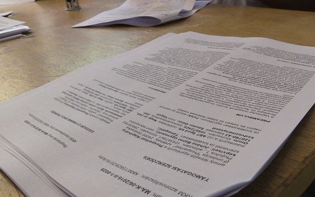 Szerződésaláírás a nyertes pályázókkal (képek)