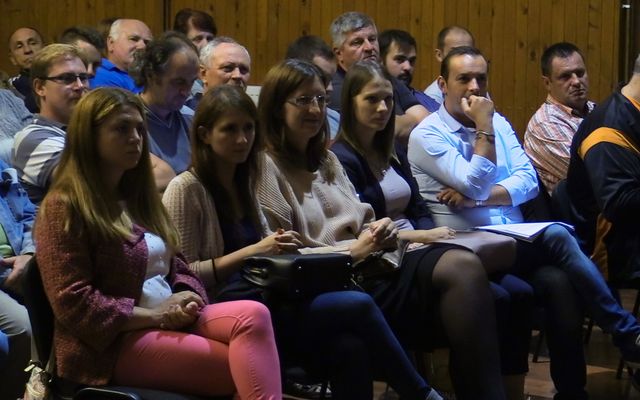 IV. pályázati körrel kapcsolatos tájékoztató lakossági fórum Óbecsén (képek)