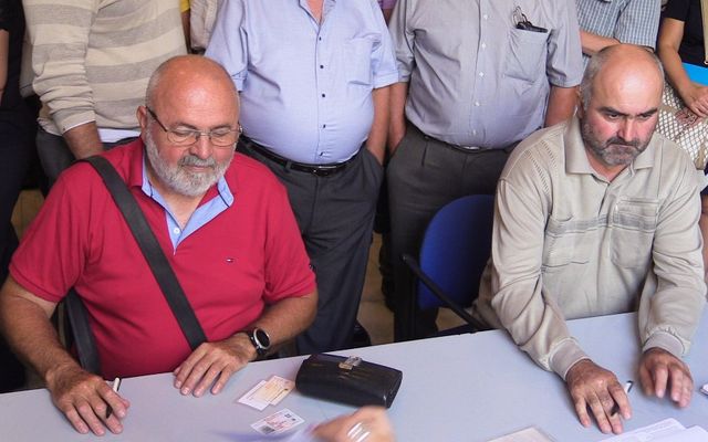 Szerződésaláírás a nyertes pályázókkal (képek)