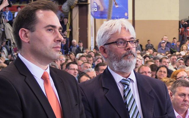 Szerződésaláírás a III. pályázati kör nyerteseivel (képek)