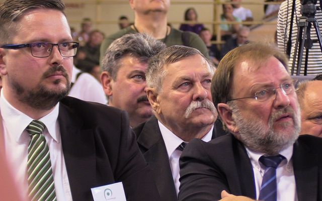 Szerződésaláírás a III. pályázati kör nyerteseivel (képek)