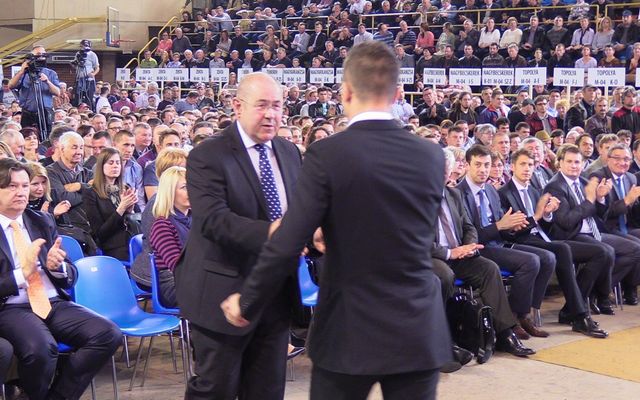 Szerződésaláírás a III. pályázati kör nyerteseivel (képek)