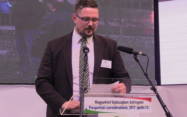 Szerződésaláírás a III. pályázati kör nyerteseivel (képek)