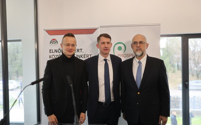 Tosmasine Kft. kiemelt jelentőségű közepes gazdasági fejlesztés ünnepélyes átadása 