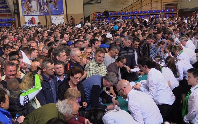 Szerződésaláírás a III. pályázati kör nyerteseivel (képek)