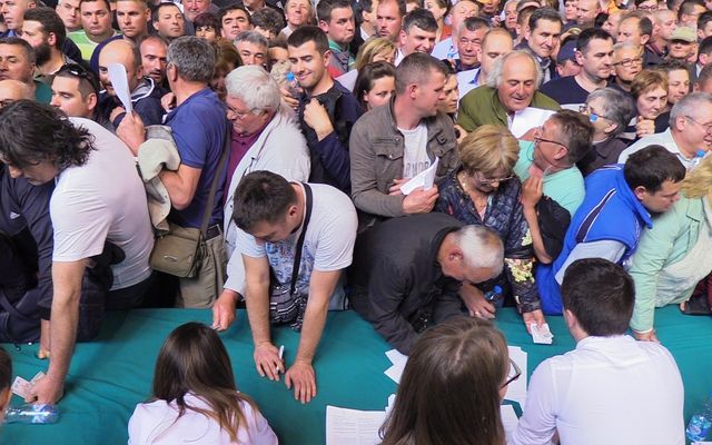 Szerződésaláírás a III. pályázati kör nyerteseivel (képek)
