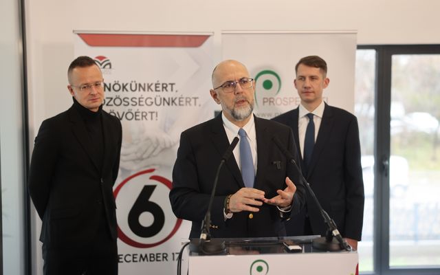 Tosmasine Kft. kiemelt jelentőségű közepes gazdasági fejlesztés ünnepélyes átadása 