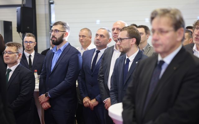 Tosmasine Kft. kiemelt jelentőségű közepes gazdasági fejlesztés ünnepélyes átadása 
