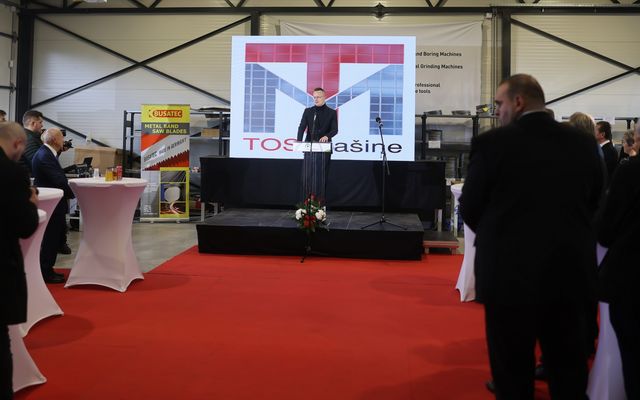 Tosmasine Kft. kiemelt jelentőségű közepes gazdasági fejlesztés ünnepélyes átadása 