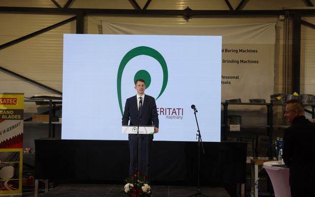 Tosmasine Kft. kiemelt jelentőségű közepes gazdasági fejlesztés ünnepélyes átadása 