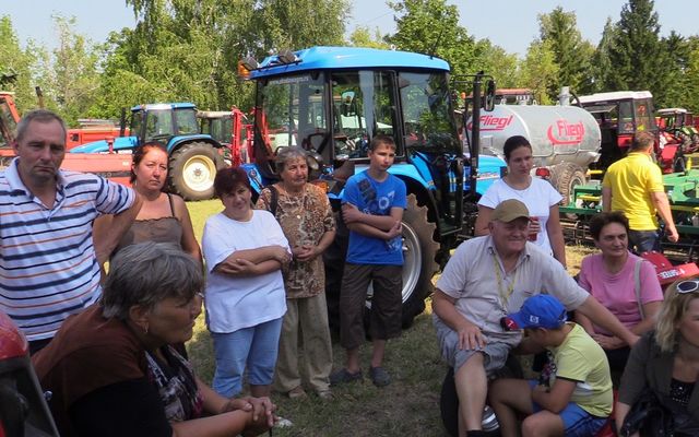Sertéskiállítás és Prosperitati gépbemutató Pacséron (képek)