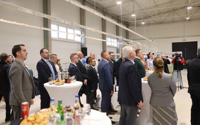 Eurotextil közepes és nagyléptékű gazdasági fejlesztés ünnepélyes átadása 
