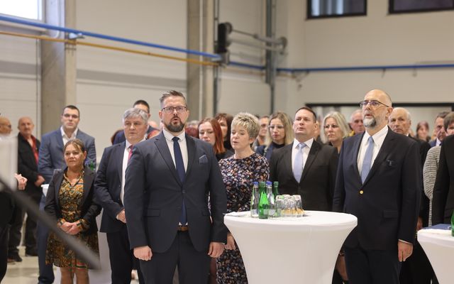 Eurotextil közepes és nagyléptékű gazdasági fejlesztés ünnepélyes átadása 