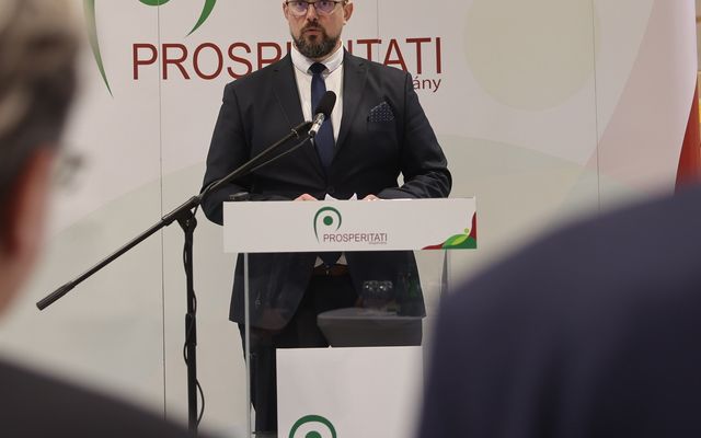 Eurotextil közepes és nagyléptékű gazdasági fejlesztés ünnepélyes átadása 