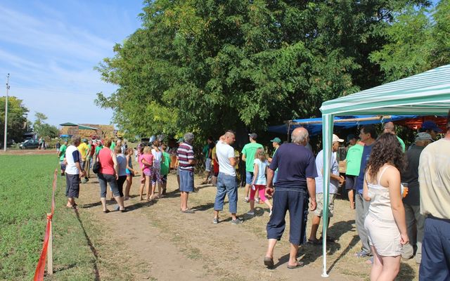 Szántóverseny és mezőgazdasági gépek kiállítása Gunaras (képek)