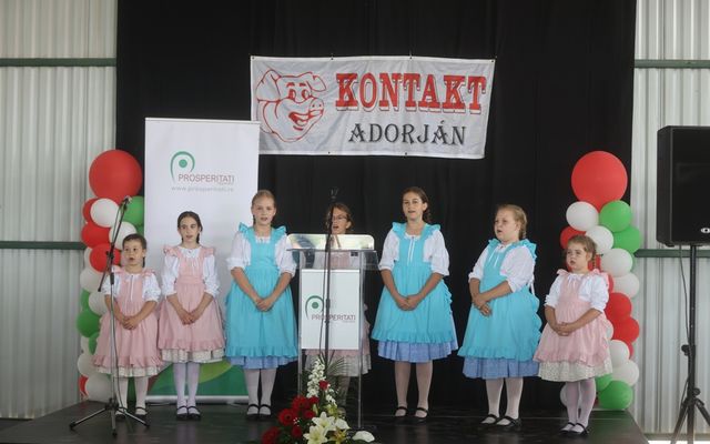 Kontakt Kft. kiemelt jelentőségű nagyléptékű mezőgazdasági fejlesztés ünnepélyes átadása