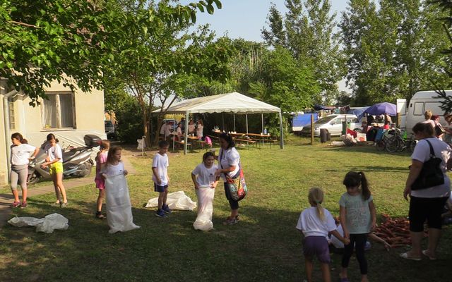 Mezőgazdasági gépkiállítás Kispiacon (képek)