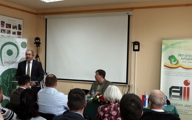 Online gazdaképzési tanfolyam – sajtótájékoztató (képek)