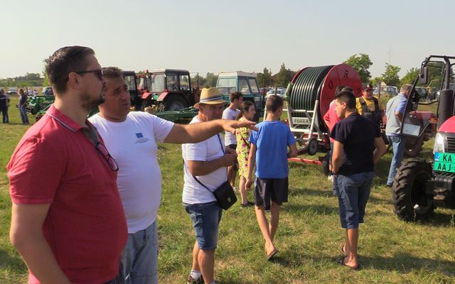 Mezőgazdasági gépkiállítás Kispiacon (képek)