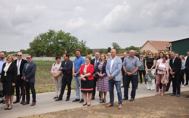 Kontakt Kft. kiemelt jelentőségű nagyléptékű mezőgazdasági fejlesztés ünnepélyes átadása